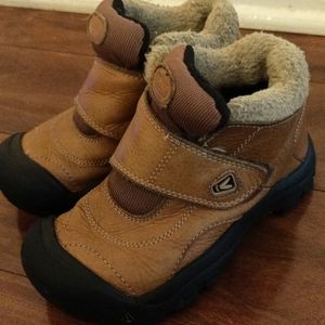 Keen Kootenay boys winter short boots